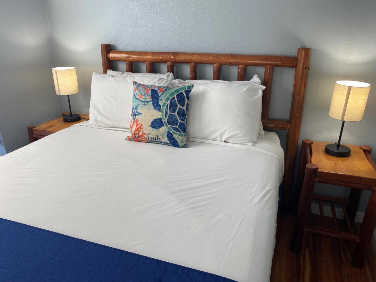 Motel The Waterfront At Potlatch Shelton Exterior foto